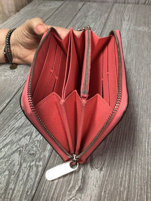 Louis Vuitton Epi Leather Zip Wallet Rose Indien